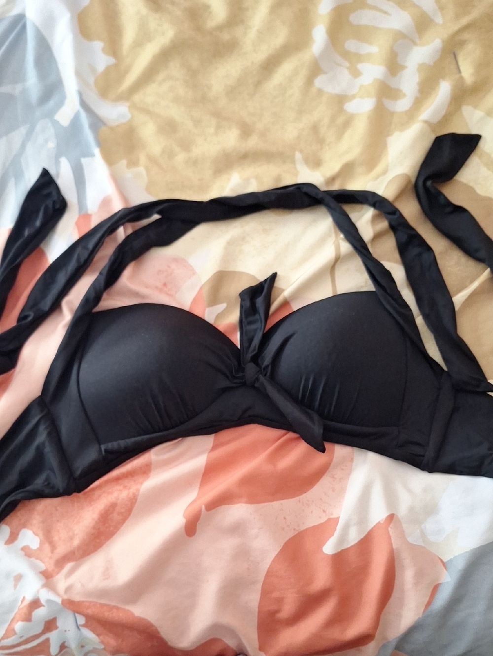 Liz Claiborne - Black Bandeau Bikini Top with Tie Straps